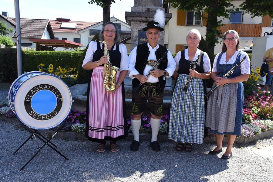 Holzregister der Blaskapelle Seefeld mit Klarinetten und Saxophon